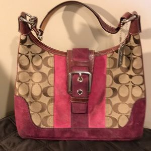 Coach bag. Buckle detail. Pink/mauve suede trim